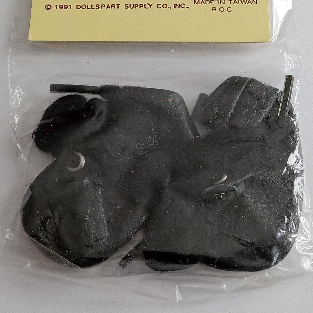 Vintage Dollspart Genuine Leather Tie Shoes for Dolls - Picture 4 of 5